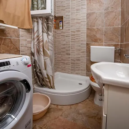Apartman Iskra Rogoznica